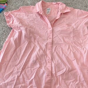 🟢10/$10 - Pink Checkered Button-Up Shirt